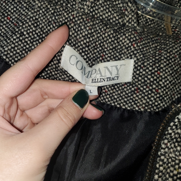 Jacket - Picture 3 of 4